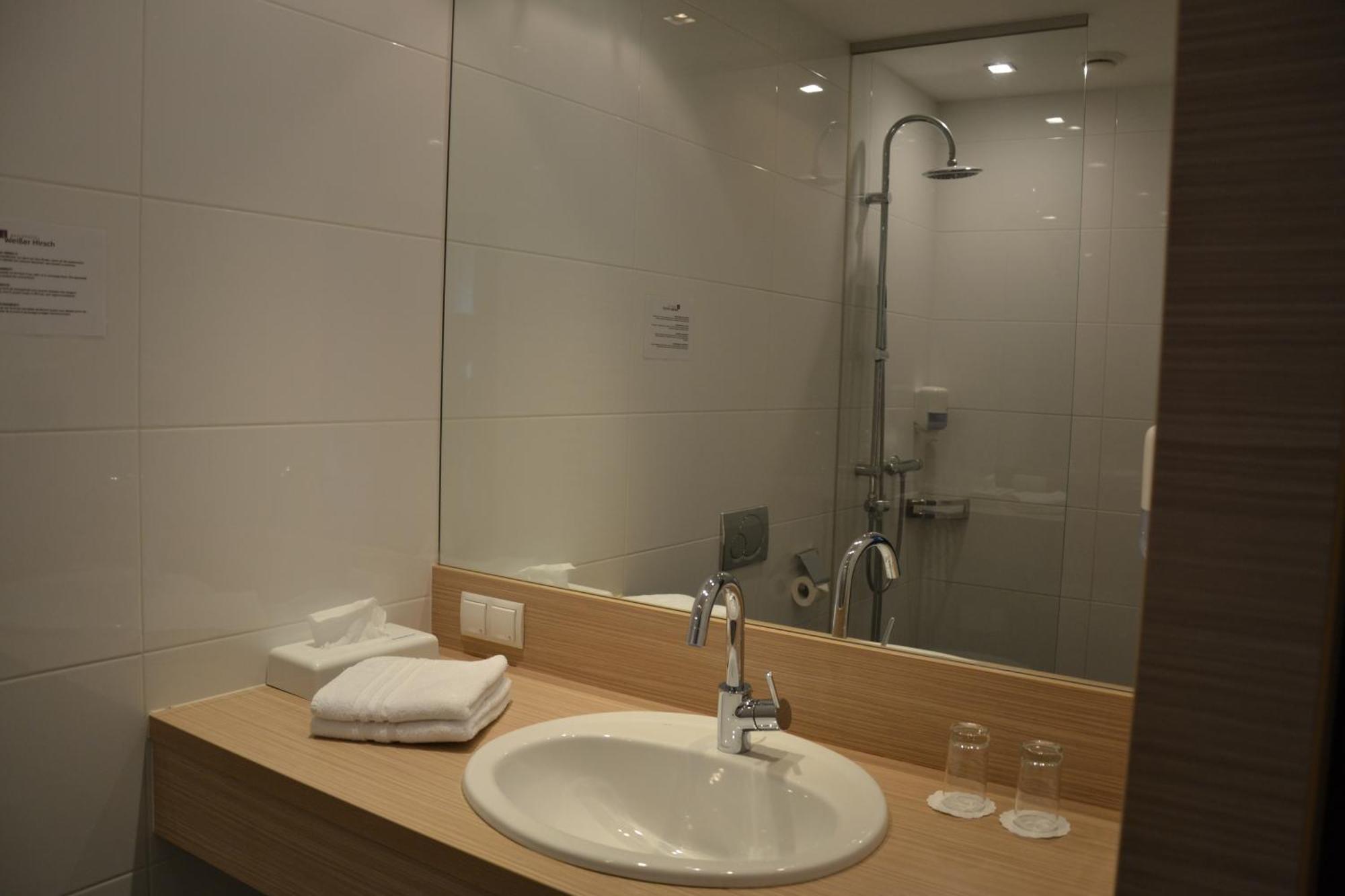 Aktivhotel Weisser Hirsch Mariazell Rum bild