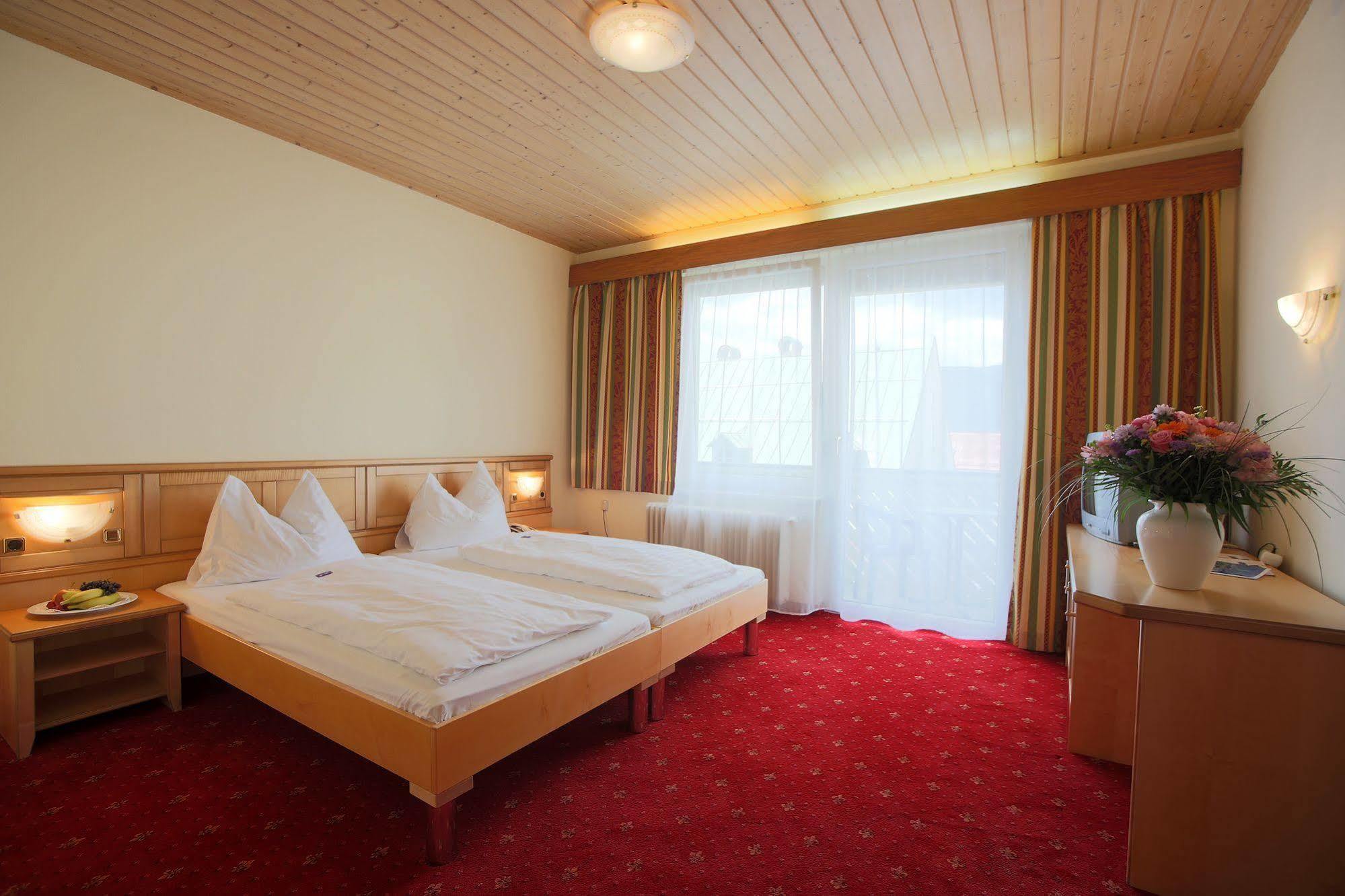 Aktivhotel Weisser Hirsch Mariazell Exteriör bild